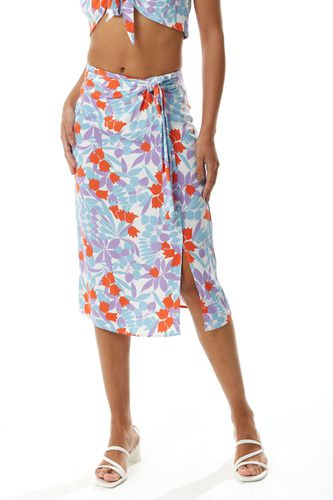 Womens Floral Knot Front Midi Skirt in and Red - 10 - NastyGal UK (+IE) - Modalova