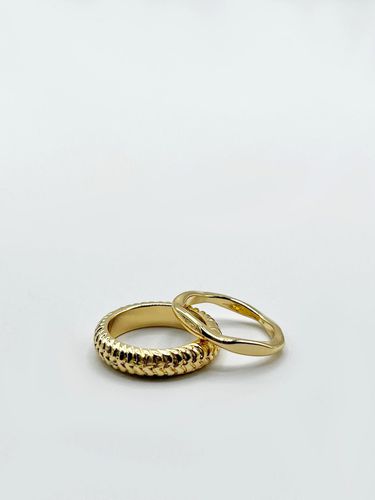 Womens Two pack chunky gold rings with textured detail - - One Size - NastyGal UK (+IE) - Modalova
