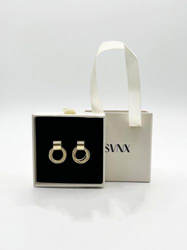 Womens Multi-Layer Circle Stud Earrings in Gold - - One Size - SVNX - Modalova