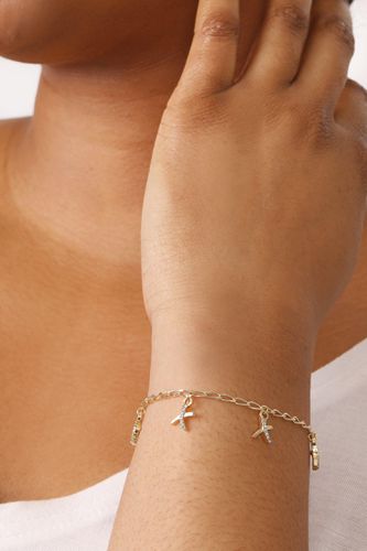 Womens Gold 'Kisses' Charm Delicate Bracelet - - One Size - NastyGal UK (+IE) - Modalova