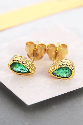 Womens Emerald May Birthstone Sterling Silver Teardrop Stud Earrings - - One Size - Otis Jaxon London - Modalova