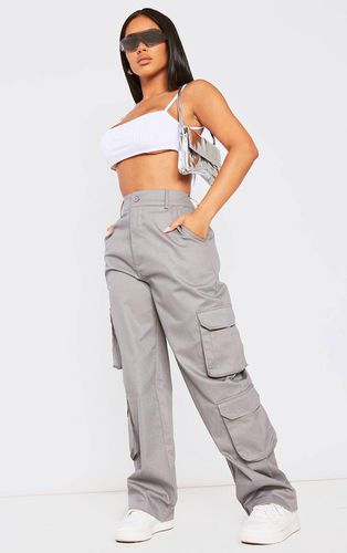 Womens Petite Mid Rise Pocket Detail Cargo Trouser - 10 - NastyGal UK (+IE) - Modalova