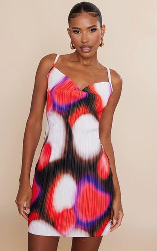 Womens Abstract Print Plisse Cowl Strappy Bodycon Dress - 4 - NastyGal UK (+IE) - Modalova