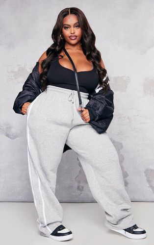 Womens Plus Double Sided Stripe Straight Leg Joggers - 30 - NastyGal UK (+IE) - Modalova