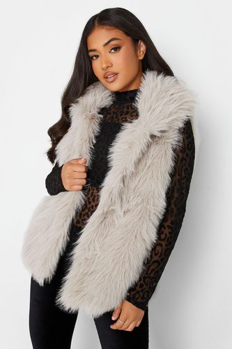 Womens Petite Faux Fur Gilet - - 8 - NastyGal UK (+IE) - Modalova