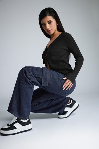 Womens Petite Utility Cargo Jeans - - 6 - NastyGal UK (+IE) - Modalova