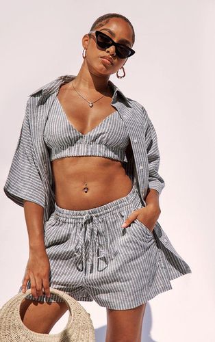 Womens Petite Charcoal Pinstripe Linen Look Shirt - - 12 - NastyGal UK (+IE) - Modalova