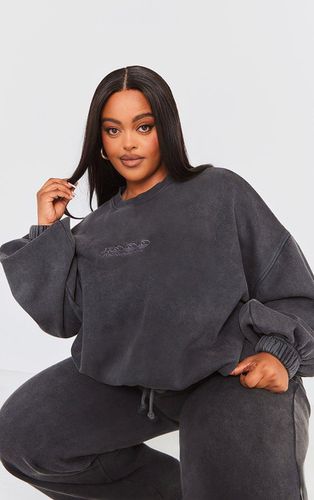 Womens Plus Charcoal Washed Embroidered Oversized jumper - - 20 - NastyGal UK (+IE) - Modalova