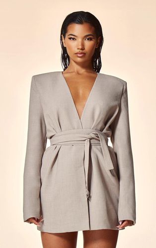 Womens PLT Label Light Strap Detail Cross Over Oversized Blazer Dress - 4 - NastyGal UK (+IE) - Modalova