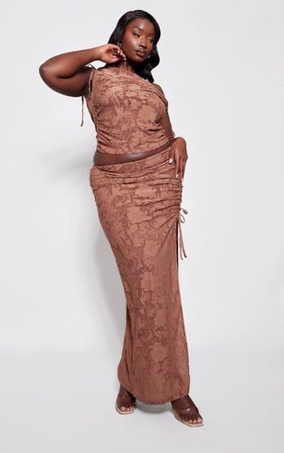 Womens Plus Chocolate Textured Ruched Midi Skirt - - 16 - NastyGal UK (+IE) - Modalova