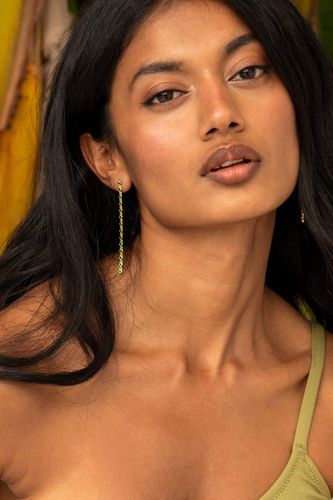 Womens Gold Long Dangle Stud Earrings With Green Stones - - One Size - MUCHV - Modalova