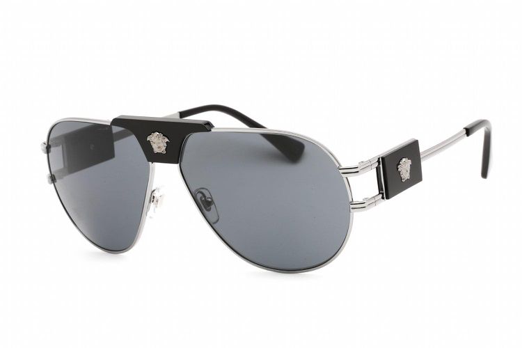 VE2252 Sunglasses Gunmetal /Dark - One Size - NastyGal UK (+IE) - Modalova