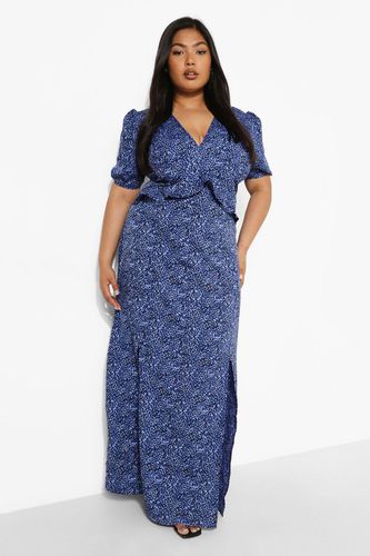 Womens Plus Printed Ruffle Maxi Dress - - 22 - boohoo - Modalova