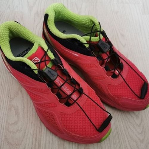 Chaussures Chaussures de marche de montagne - Salomon - Modalova