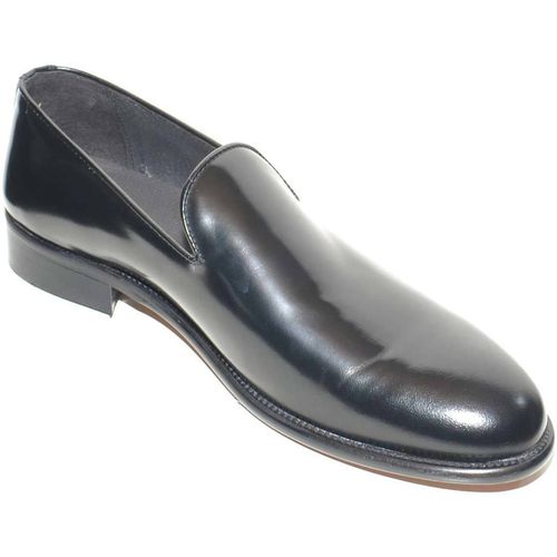 Scarpe Mocassino uomo slip on classico vera pelle abrasivata semilucid - Malu Shoes - Modalova