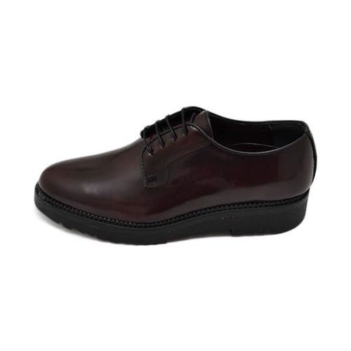 Scarpe Stringata uomo liscia in vera pelle abrasivata bordeaux fondo g - Malu Shoes - Modalova