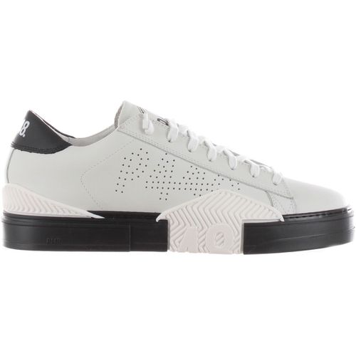 Sneakers Sneaker in pelle con logo traforato bianco nero - P448 - Modalova