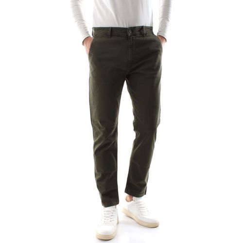 Pantaloni TR025IT LIVERPOOL-MILITARY - Lyle & Scott - Modalova