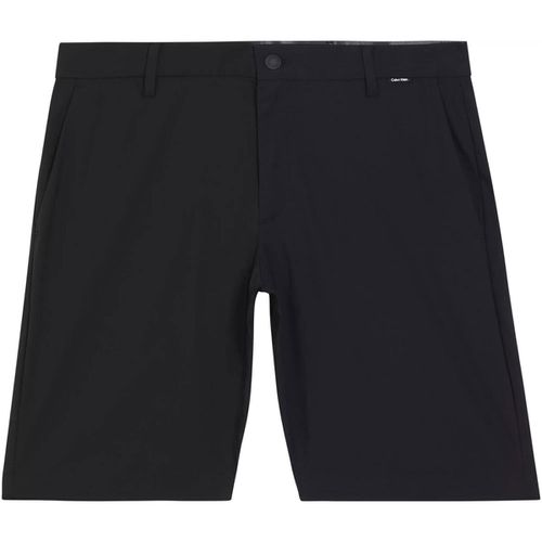 Pantaloni corti TECH CO-STRETCH SLIM FIT SHORT - Calvin Klein Jeans - Modalova