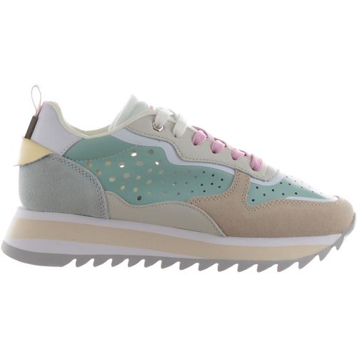 Sneakers Sneaker in pelle con inserti traforati - Apepazza - Modalova