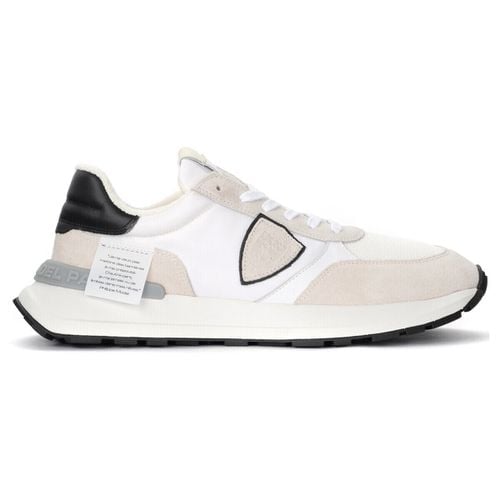 Sneakers Sneaker bassa Antibes bianca e beige - Philippe Model - Modalova