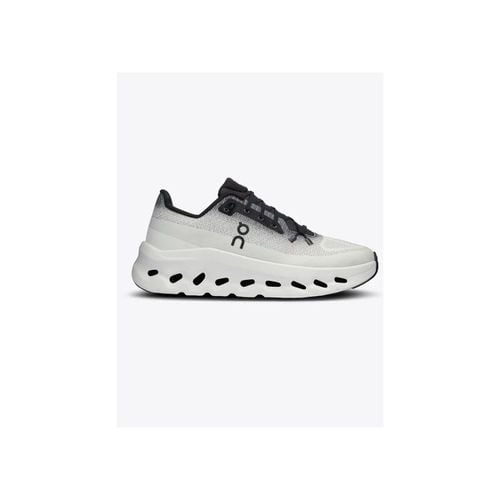 Sneakers CLOUDTILT - 3ME10101430-BLACK/IVORY - On Running - Modalova