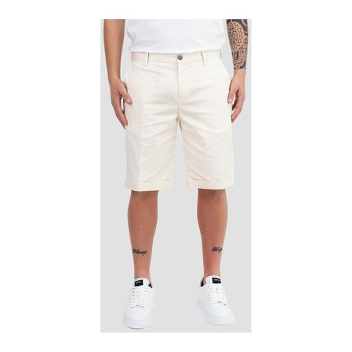 Pantaloni corti Short in cotone con borchia logo in metallo - Out/Fit - Modalova