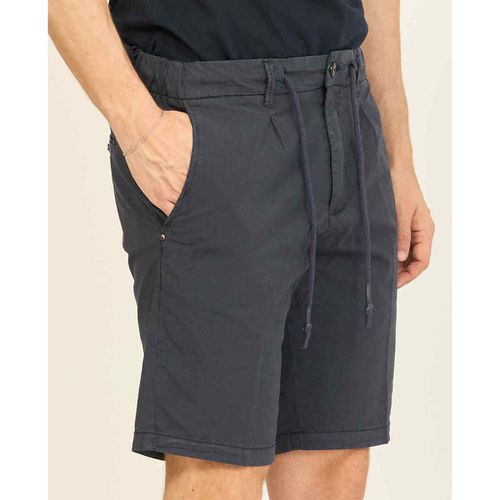 Pantaloni corti Bermuda uomo modello chinos - Yes Zee - Modalova