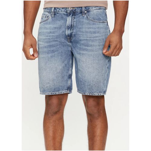 Pantaloni corti Shorts M4GD27 D5AY2 - Uomo - Guess - Modalova