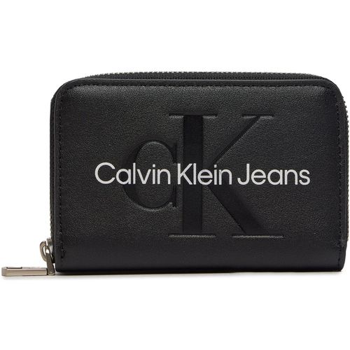 Portafoglio SCULPTED MED ZIP AROUND MONO K60K612255 - Calvin Klein Jeans - Modalova