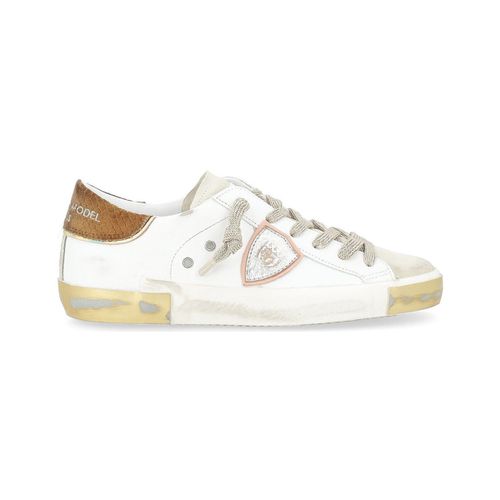 Sneakers Sneaker Paris X bianca con dettagli oro e - Philippe Model - Modalova