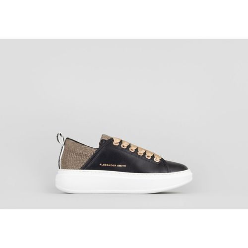 Sneakers WEMBLEY WOMAN BLACK GOLD - Alexander Smith - Modalova