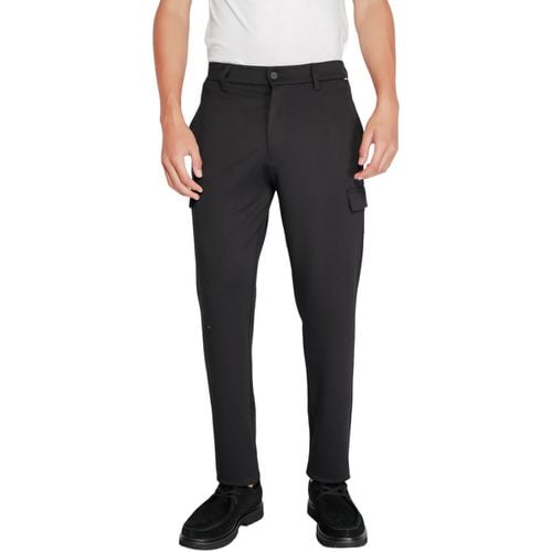 Pantaloni COMFORT KNIT TAPERED K10K113487 - Calvin Klein Jeans - Modalova