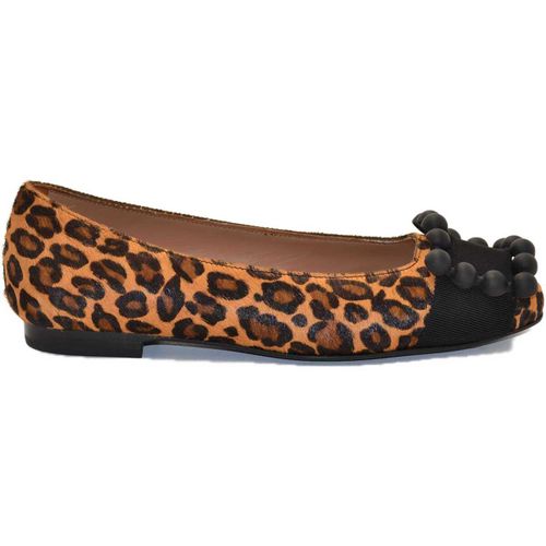 Scarpe BALLERINA ANIMALIER CON ACCESSORIO 91S1 - Frau - Modalova