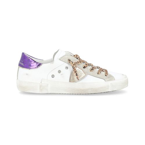 Sneakers Sneaker Paris X bianca e viola con dettagli - Philippe Model - Modalova