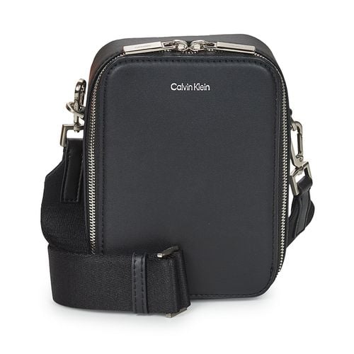 Borsa Shopping CK SLEEK REPORTER XS - Calvin Klein Jeans - Modalova