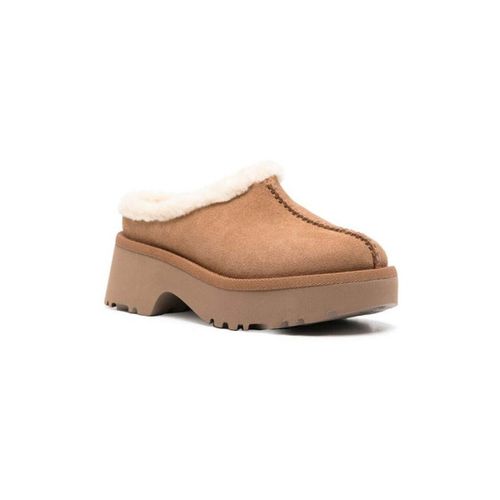 Scarpe SCARPE W NEW HEIGHTS COZY CLOG - Ugg - Modalova