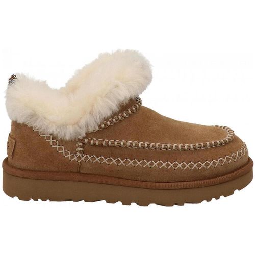 Stivaletti W CLASSIC ULTRA MINI ALPINE - Ugg - Modalova