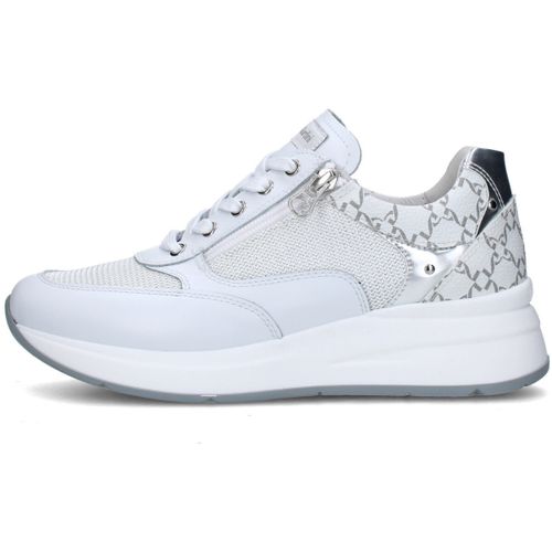 Sneakers basse E512930D - NeroGiardini - Modalova