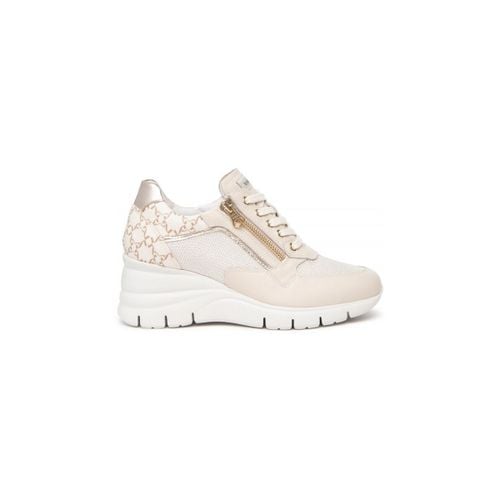 Sneakers E512940D milk - NeroGiardini - Modalova