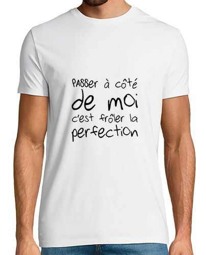 Camiseta Hombre Manga Corta cerca de la perfección / humor laTostadora - latostadora.com - Modalova