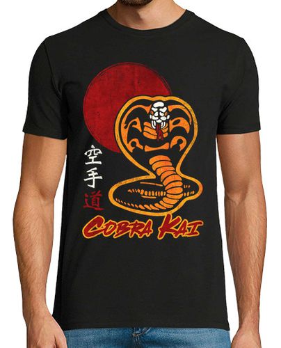 Camiseta Cobra Kai (空手道 Karate-do) - latostadora.com - Modalova