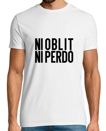 Camiseta NI OBLIT NI PERDÓ - latostadora.com - Modalova