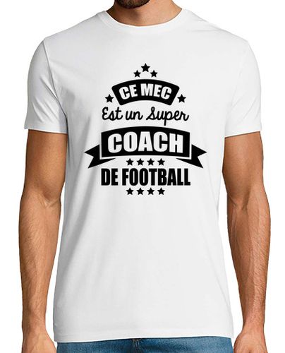 Camiseta este chico es un gran entrenador de fút - latostadora.com - Modalova