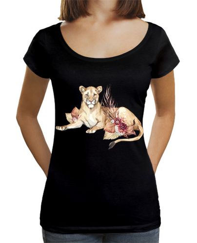 Camiseta Mujer Cuello Ancho Loose Fit motivo de lionin i safari sabana acuare laTostadora - latostadora.com - Modalova