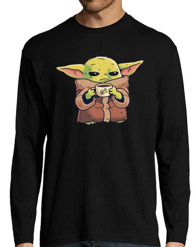 Camiseta Baby Yoda Mandalorian Morning Coffee - latostadora.com - Modalova