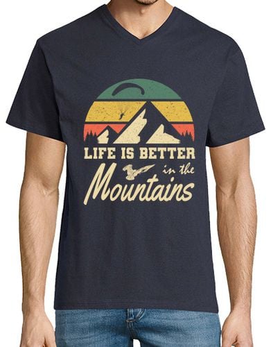 Camiseta Hombre Cuello Pico la vida es mejor en la montaña parapent laTostadora - latostadora.com - Modalova