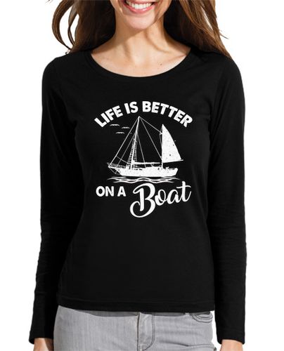 Camiseta mujer la vida es mejor en un barco navegando - latostadora.com - Modalova