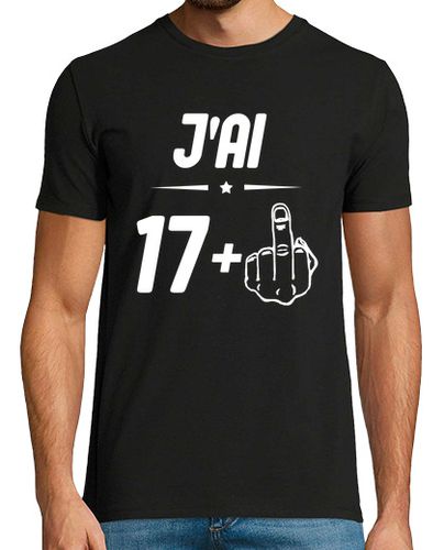 Camiseta Tengo 17 dedo medio - latostadora.com - Modalova