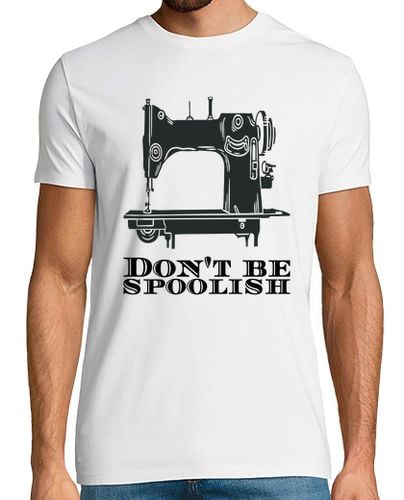 Camiseta Hombre Manga Corta Sewing Dont Be Spoolish laTostadora - latostadora.com - Modalova